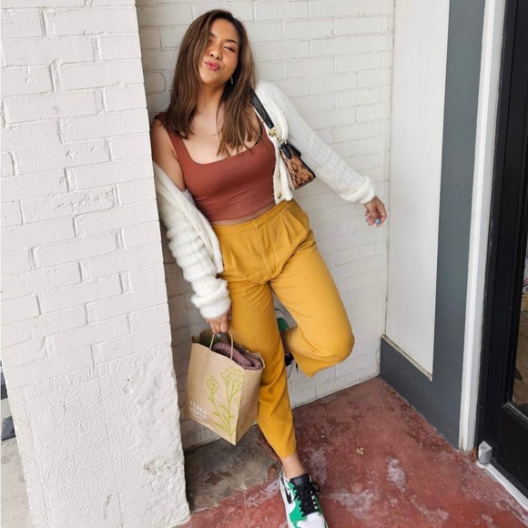 Meet your Posher, Sujinan - Picture 1 of 5